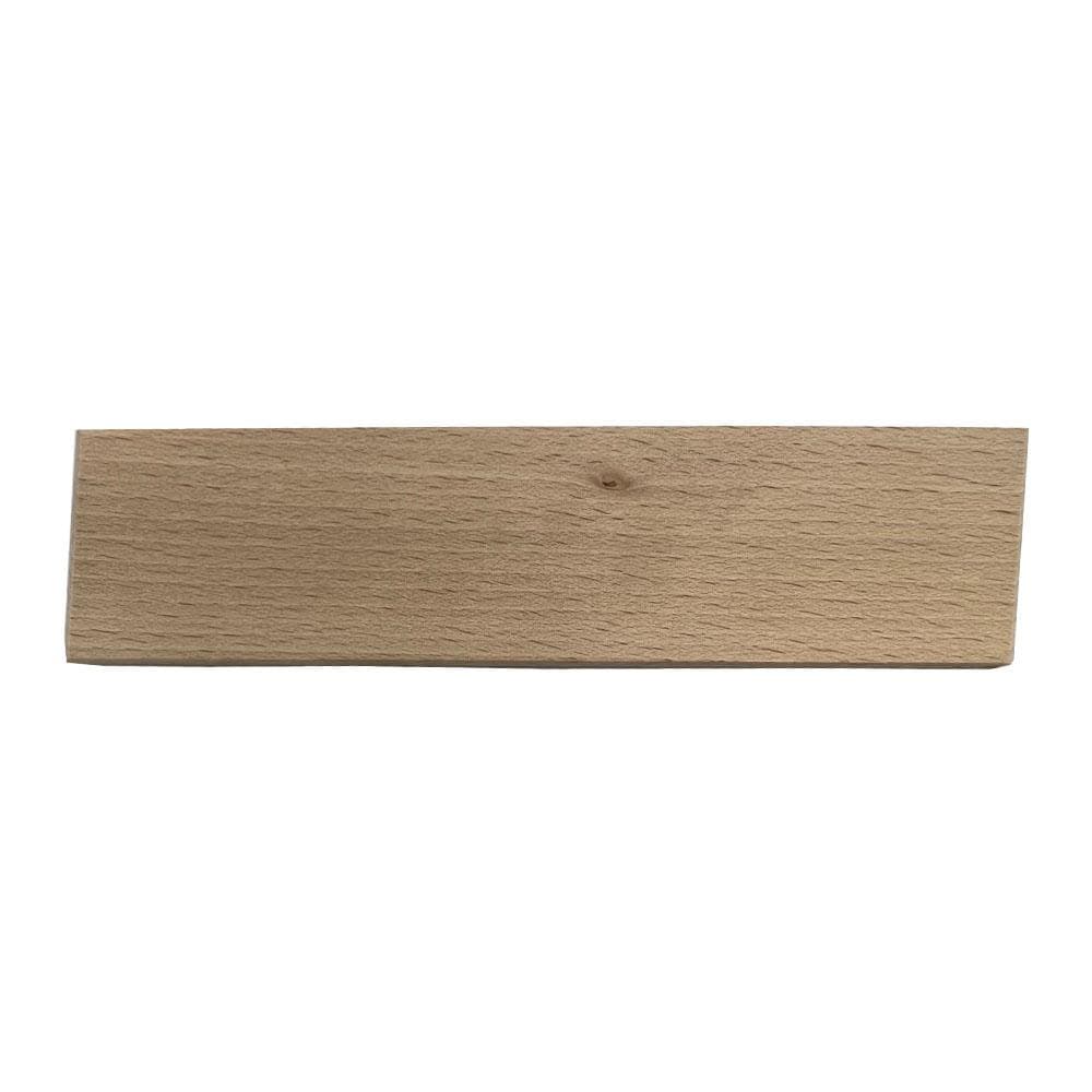 Meubelpoot  hoek 18 bij 18 cm en hoogte 4,5 cm  van massief hout
