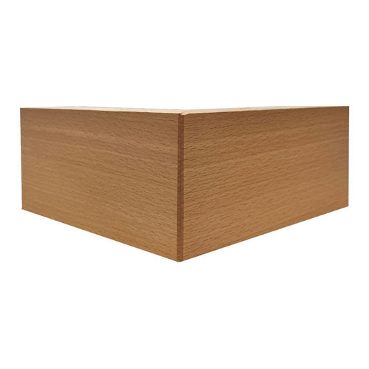 Meubelpoot  hoek 16 bij 16 cm en hoogte 7 cm  van massief hout