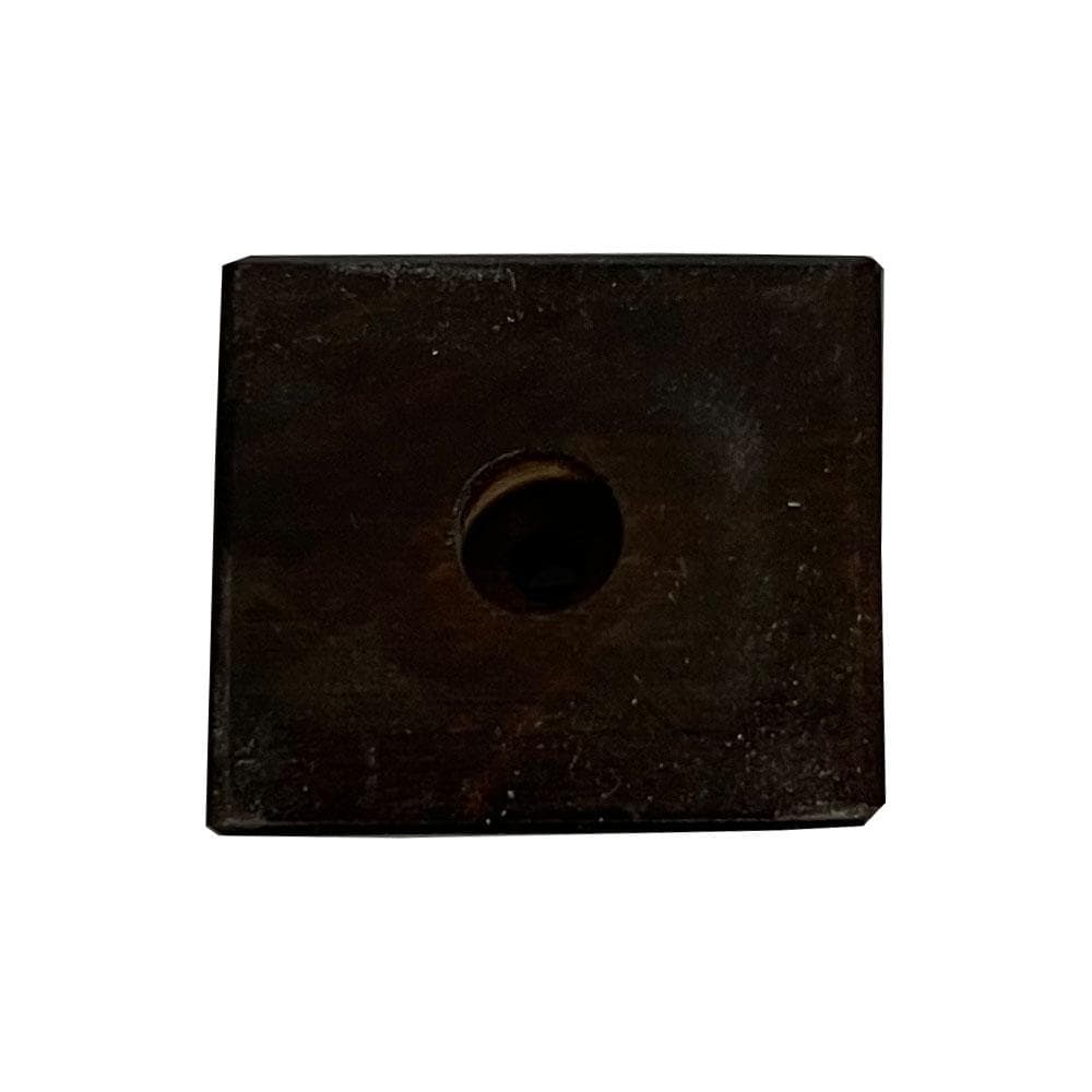 Meubelpoot bruin vierkant 7 bij 4,5 cm en hoogte 5 cm  van massief hout